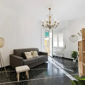 c-adri-appartamento-in-posizione-strategica-per-godere.hotelitalianriviera.com/